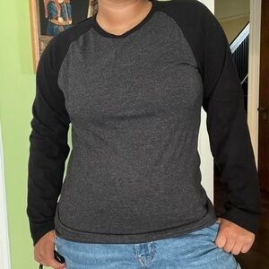 Black and grey raglan long sleeve shirt